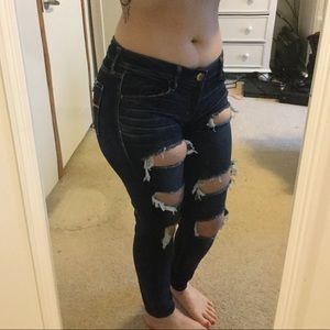 Distressed low rise jeggings from American Eagle!